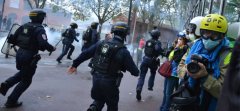 Allées Charles-de-Fitte - Observateurs en position
